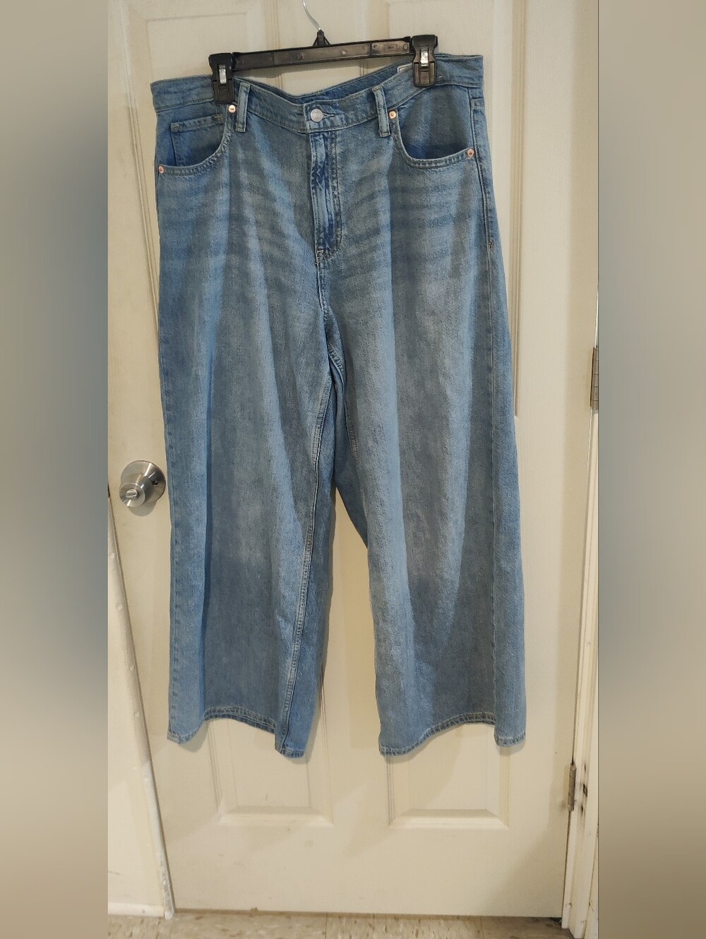 Gap Baggy Midrise Ultra soft Denim Light Wash Jeans Women's Size 32 14R